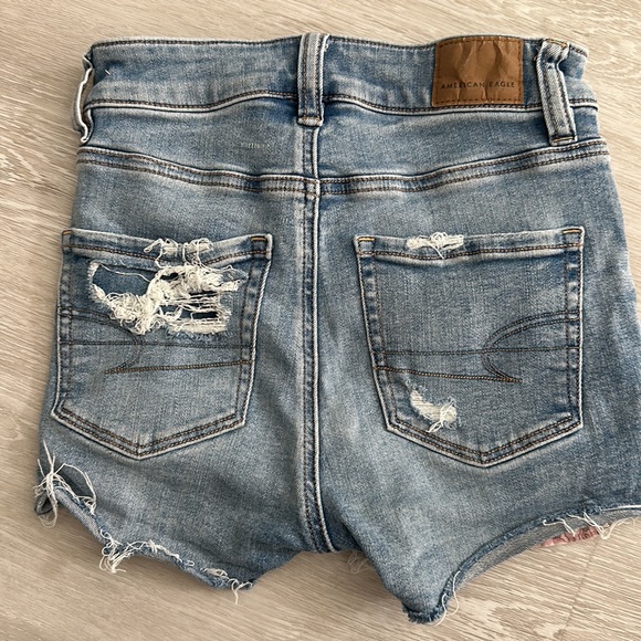 American Eagle ripped Hi-Rise Shorties size 000 - Picture 2 of 5